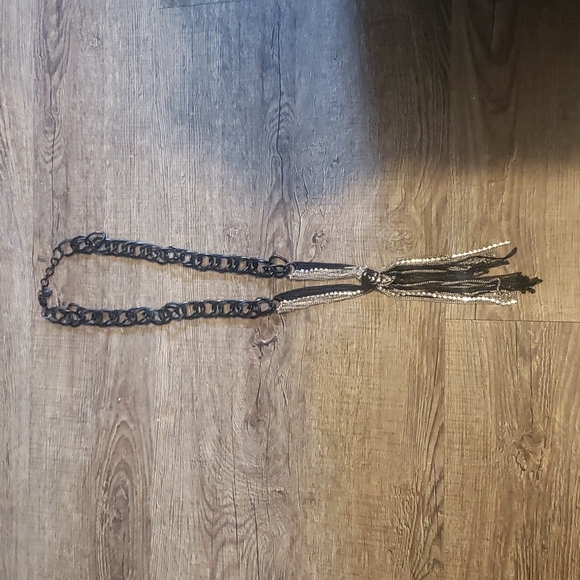 NWOT  Necklace with rhinestones - Picture 2 of 6